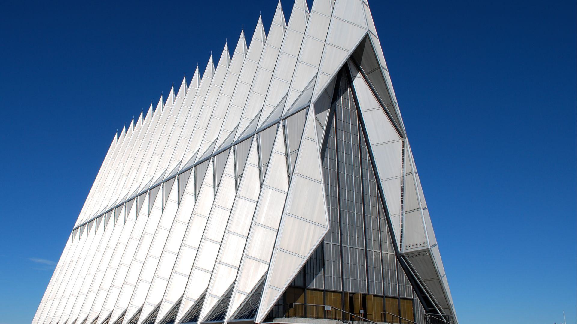 File:US Air Force Academy Chapel.JPG
