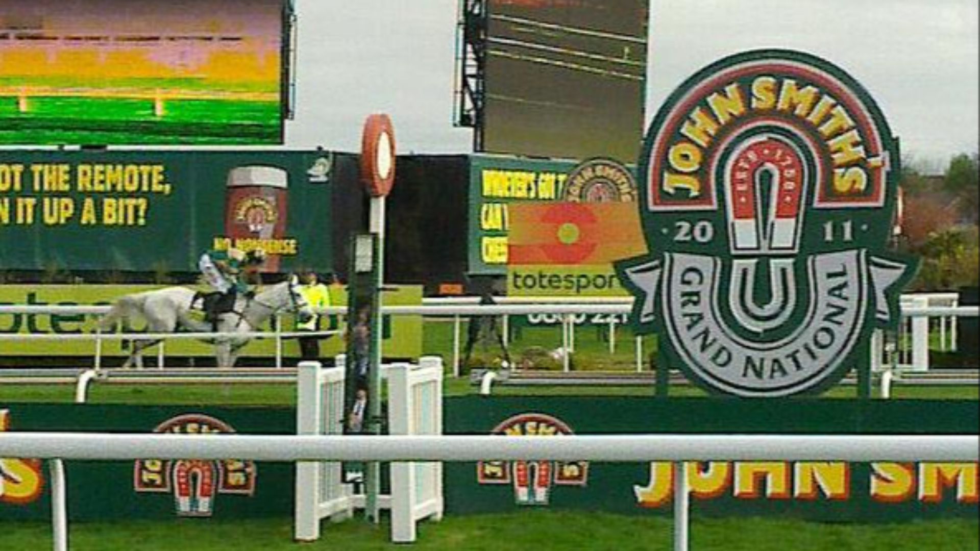 File:2011 Grand National cropped.jpg