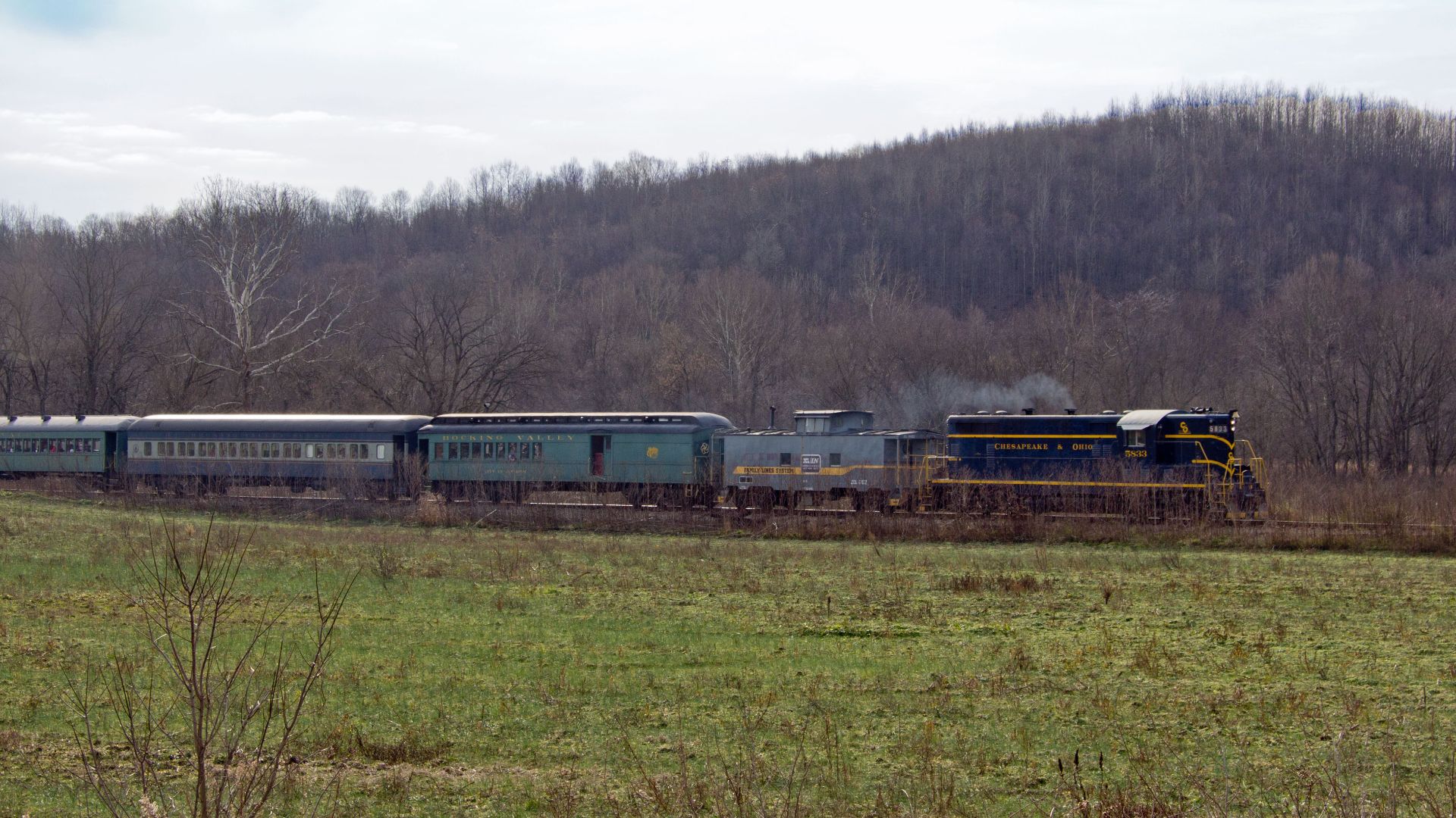 File:Hocking Valley Scenic RR (6414843409).jpg