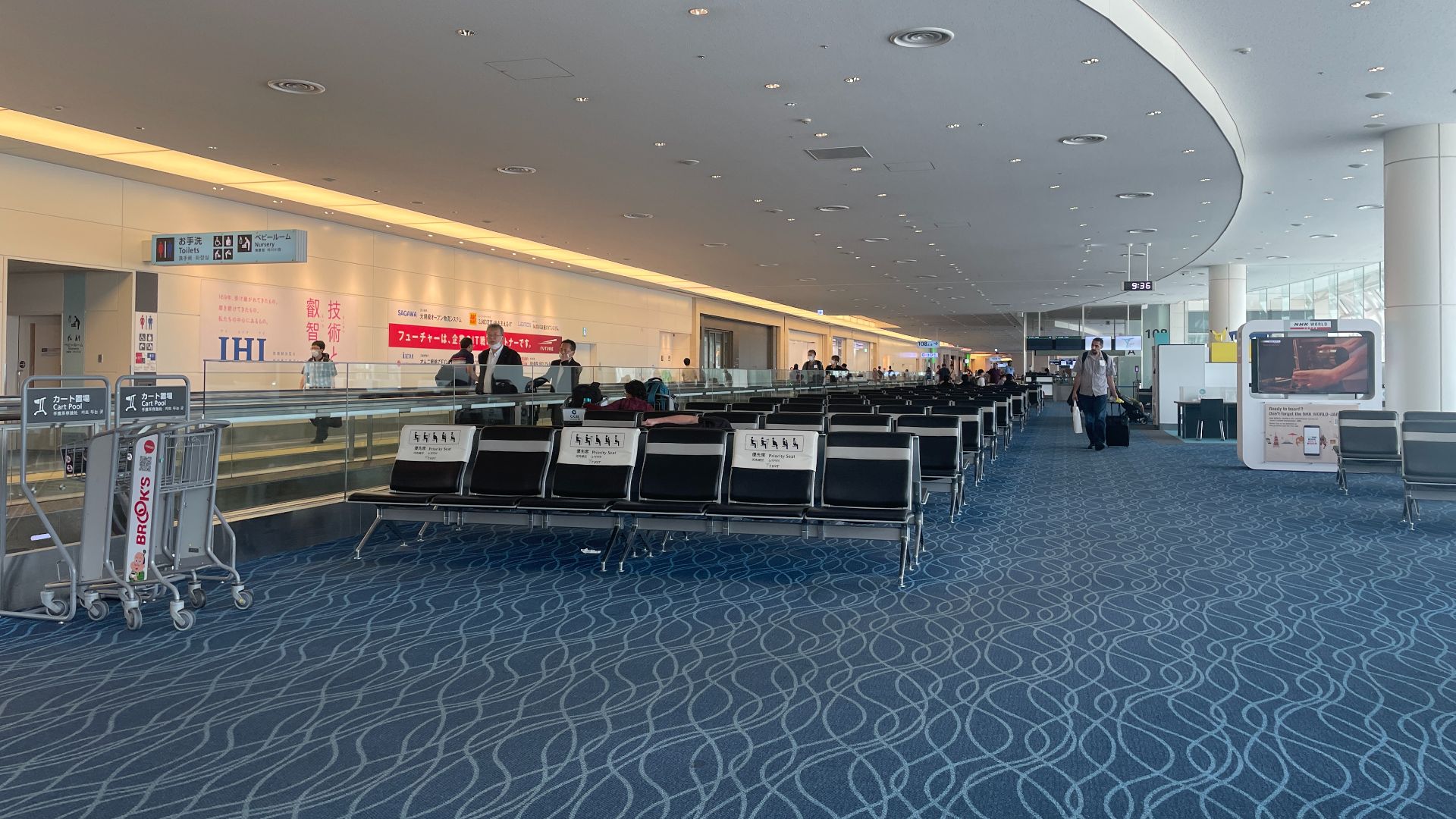 File:202309 Boarding Area of Haneda Airport T3.jpg