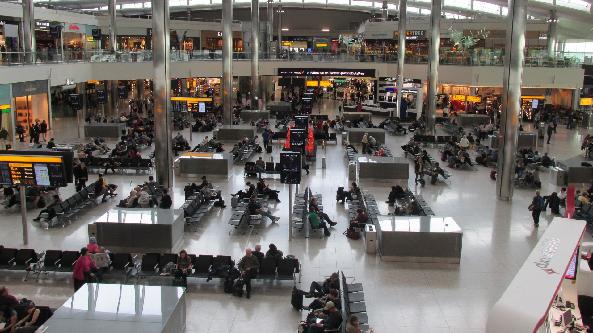 File:Heathrow T2 central overview.jpg
