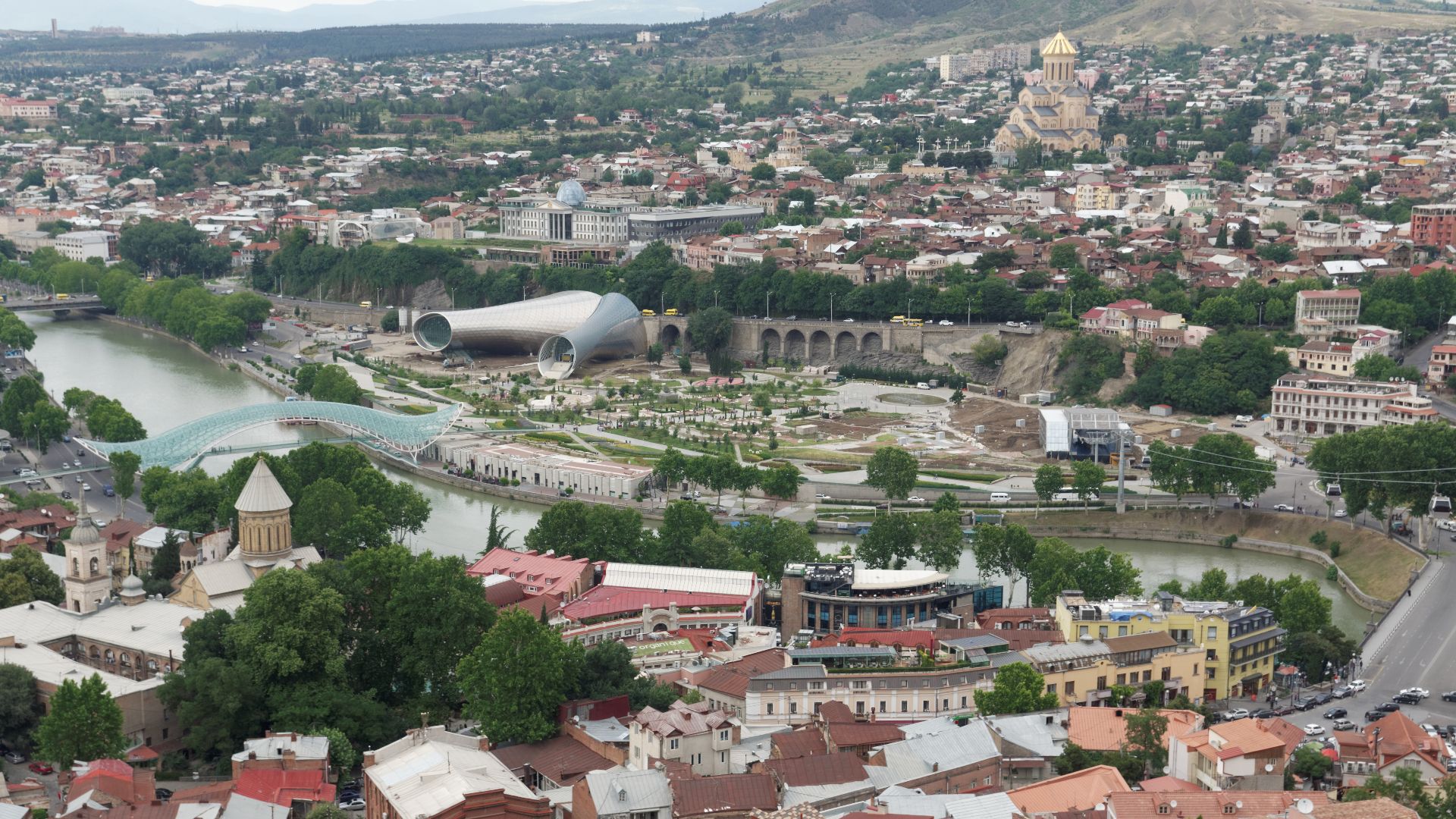 File:Tbilisi, Old Tbilisi, Kura River 2, Georgia.jpg