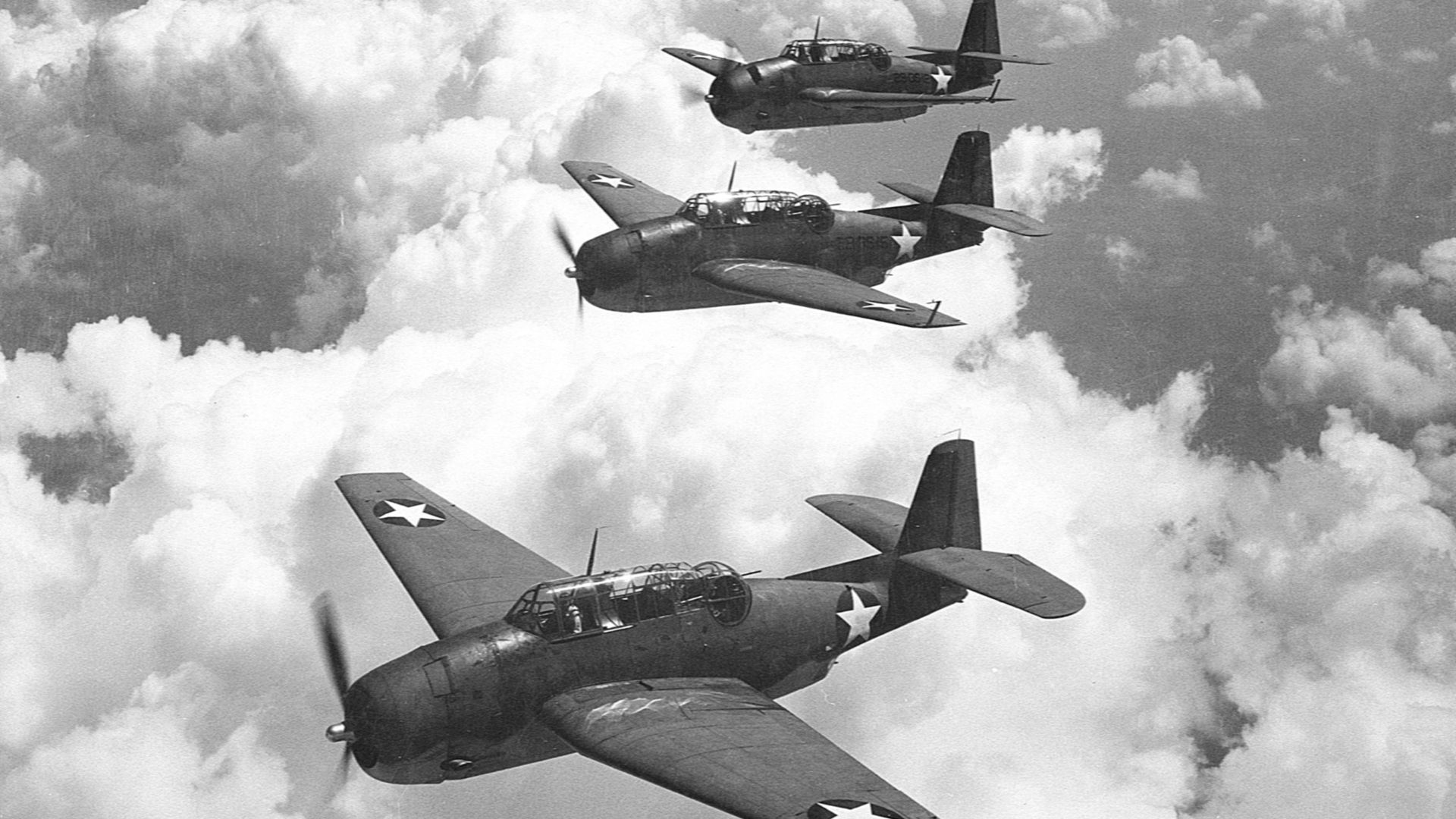 File:Grumman TBF-1 Avengers of VGS-29 in flight over Norfolk, Virginia (USA), on 1 September 1942 (80-G-427475).jpg