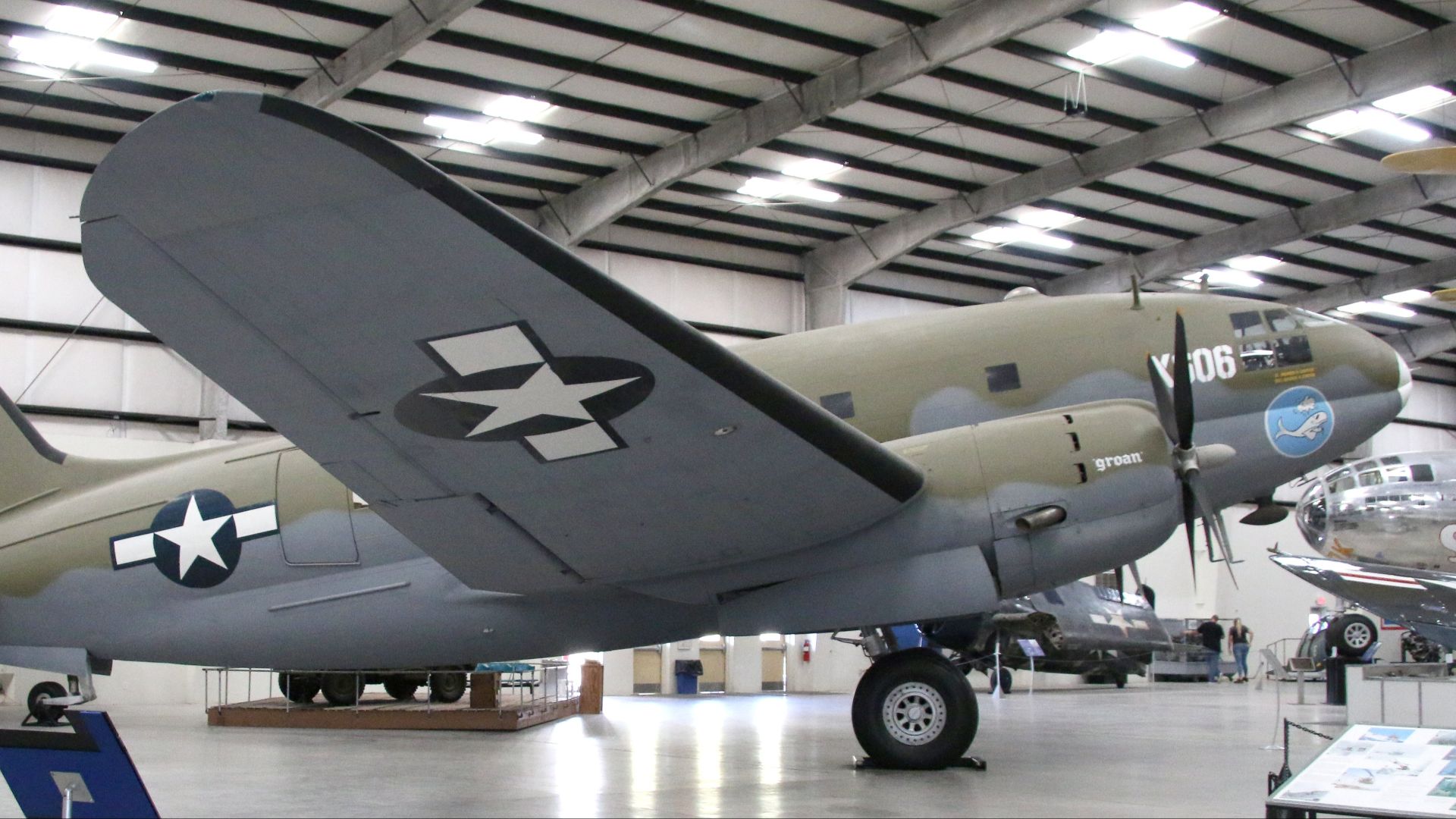 File:44-77635 Curtiss C-46 Commando.jpg
