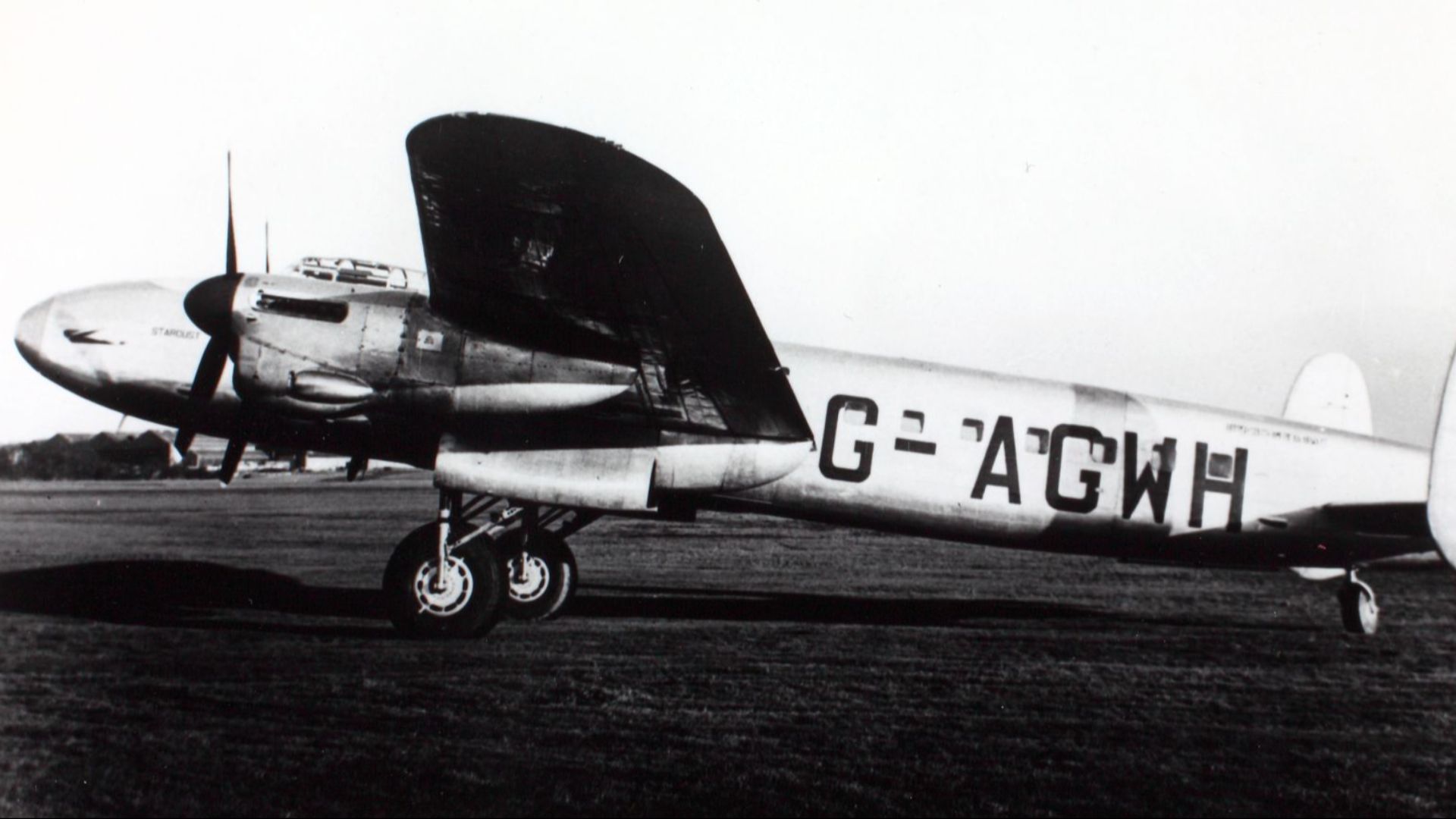 File:Avro Avro 691 Lancastrian 3 G-AGWH cn 1280 'Stardust' BSAA (British South American Airways) (15215624954).jpg