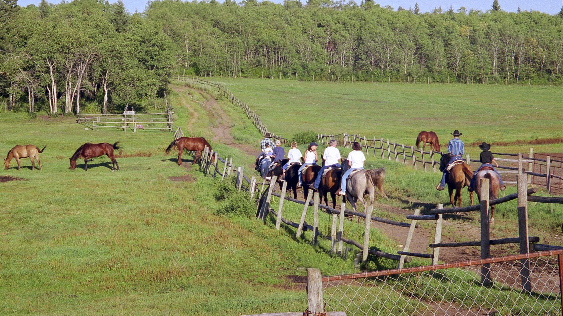 File:Riding Mountain National Park, Onanole - panoramio (1).jpg