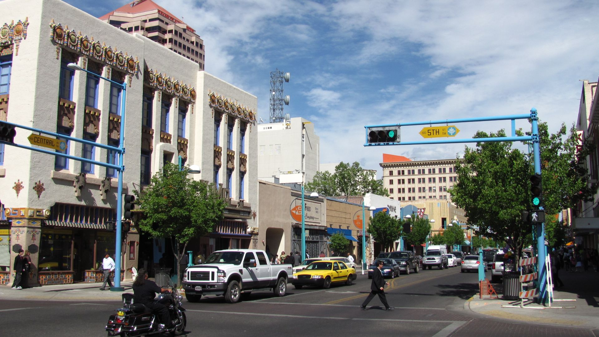 File:Central Ave and 5th St, Albuquerque NM.jpg