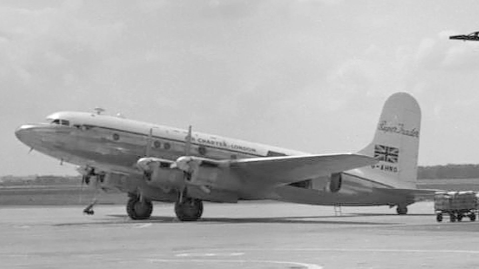 File:Avro Super Trader at Manchester 1955.jpg
