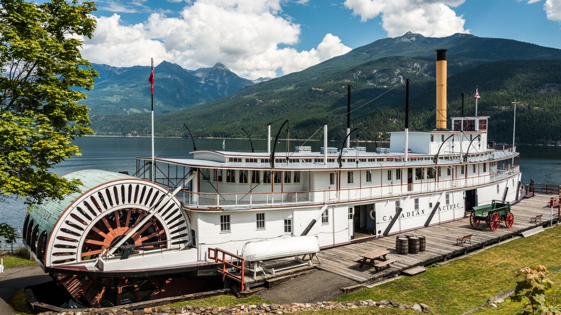 File:Kaslo boat.jpg
