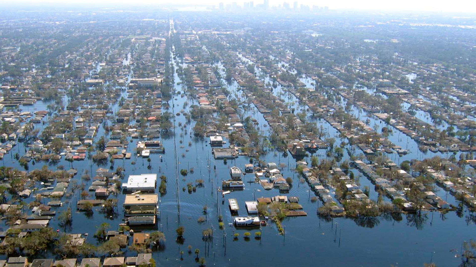 File:Katrina-new-orleans-flooding3-2005.jpg
