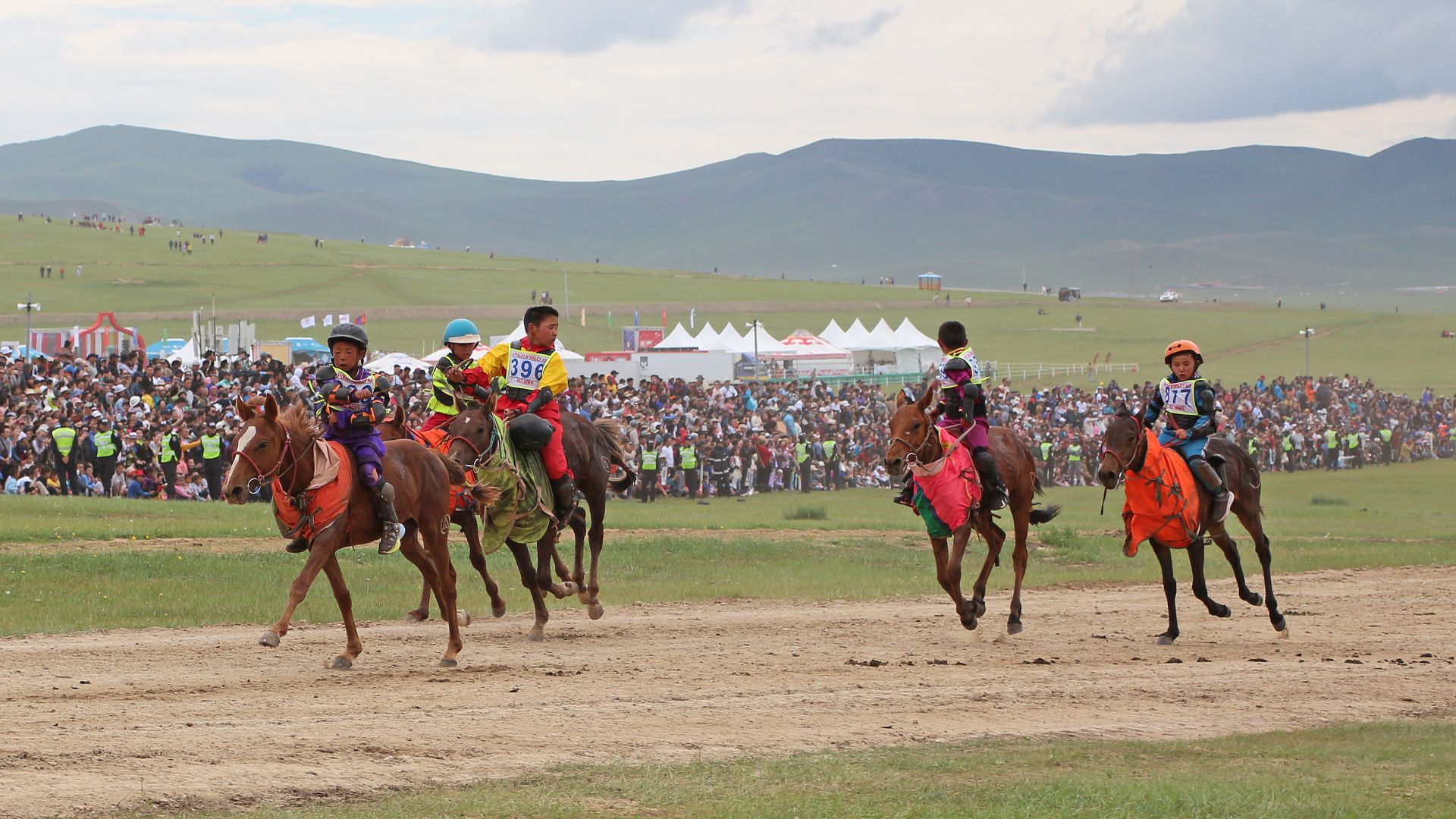 File:Naadam 2023 - Horse racing 06.jpg