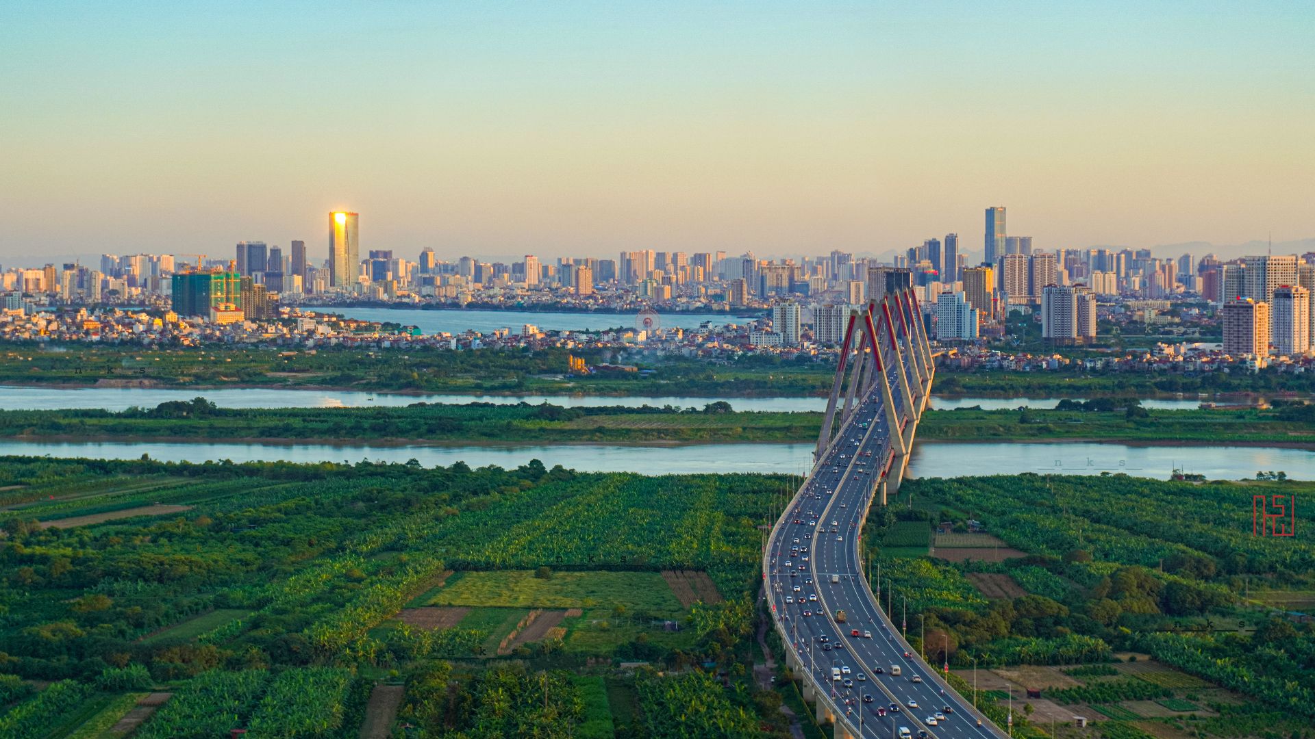File:Hanoi Skyline - NKS.jpg