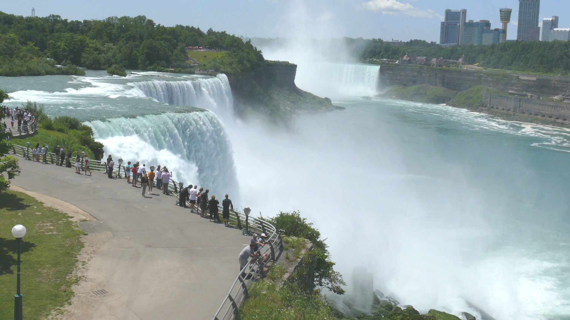 File:Niagara Falls 2009.jpg
