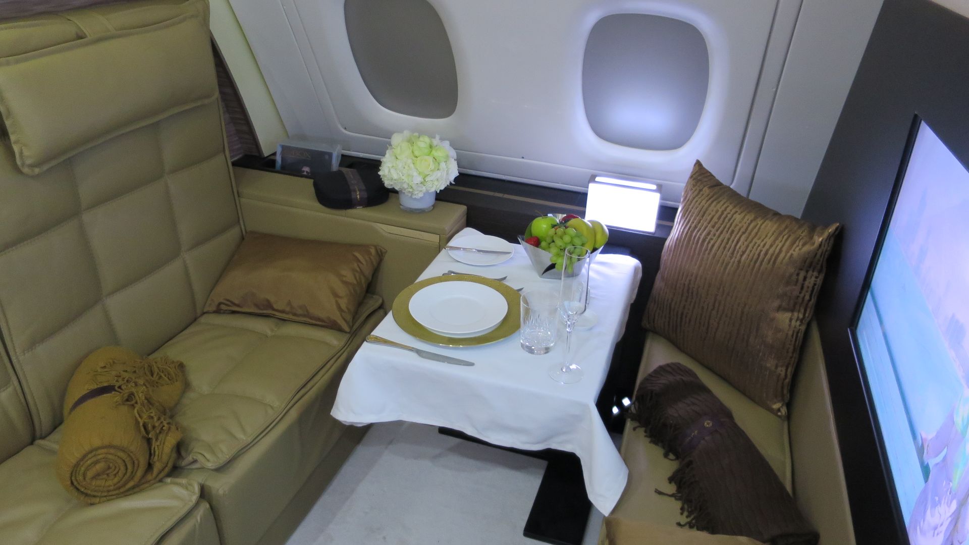 File:A380 First Class Apartment Etihad Airways ITB 2015 (1).JPG