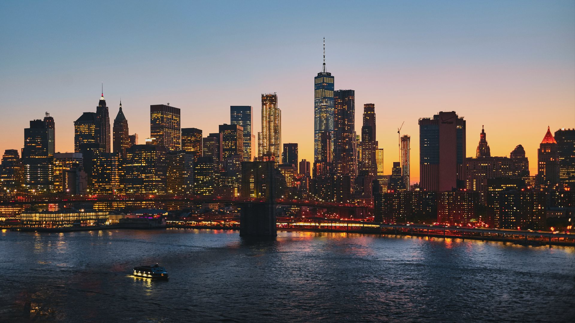 panoramic photography of Brooklyn Bridge