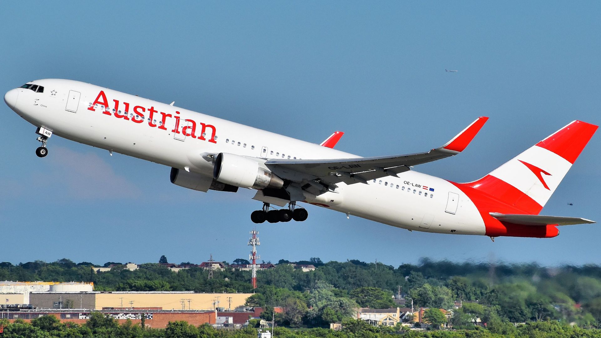 File:Austrian Airlines Boeing 767-3Z9(ER) OE-LAW (China) departing JFK Airport.jpg