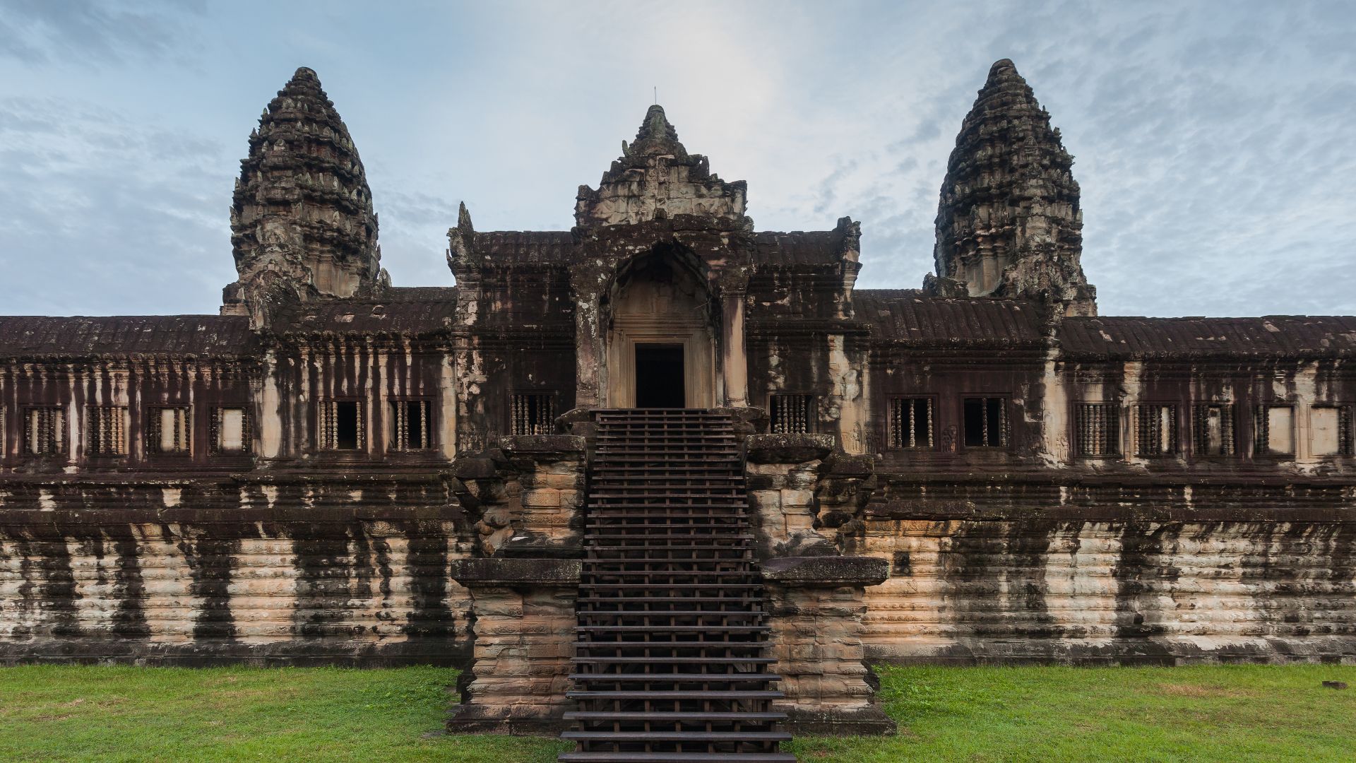 File:Angkor Wat, Camboya, 2013-08-16, DD 079.JPG