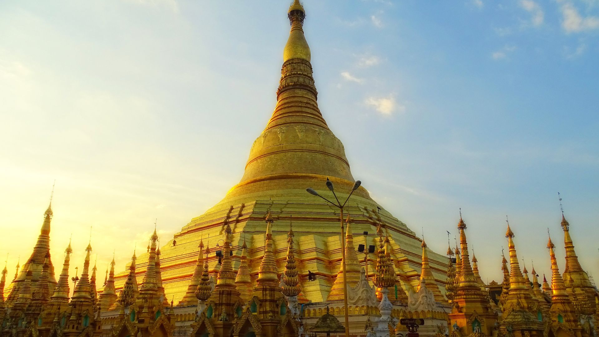 File:Shwedagon Pagoda 2017.jpg