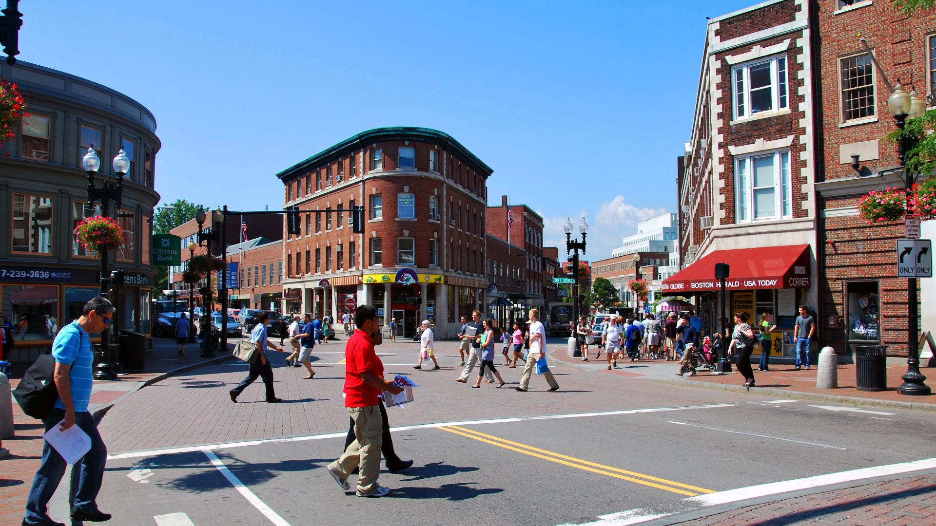 File:Harvard square 2009j.JPG