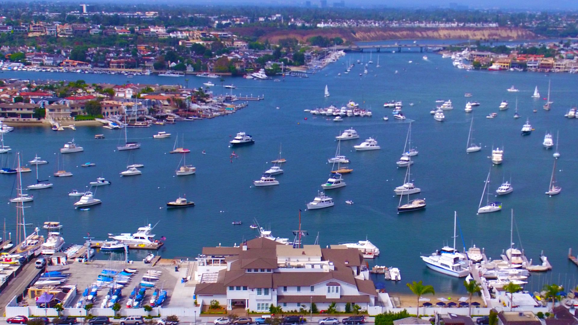 File:The Newport Harbor Yacht Club front by Don Ramey Logan.jpg
