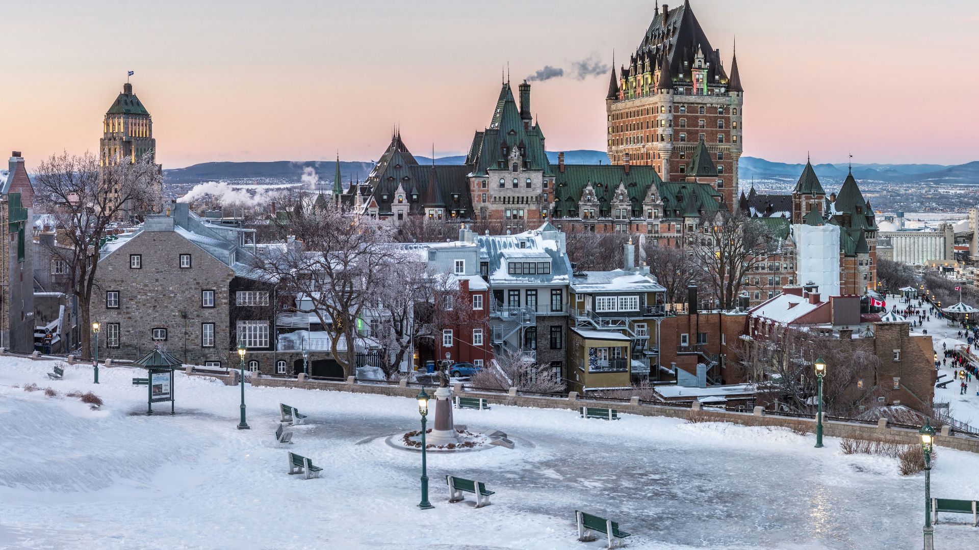 File:Château Frontenac after a freezing rain day in Quebec city.jpg