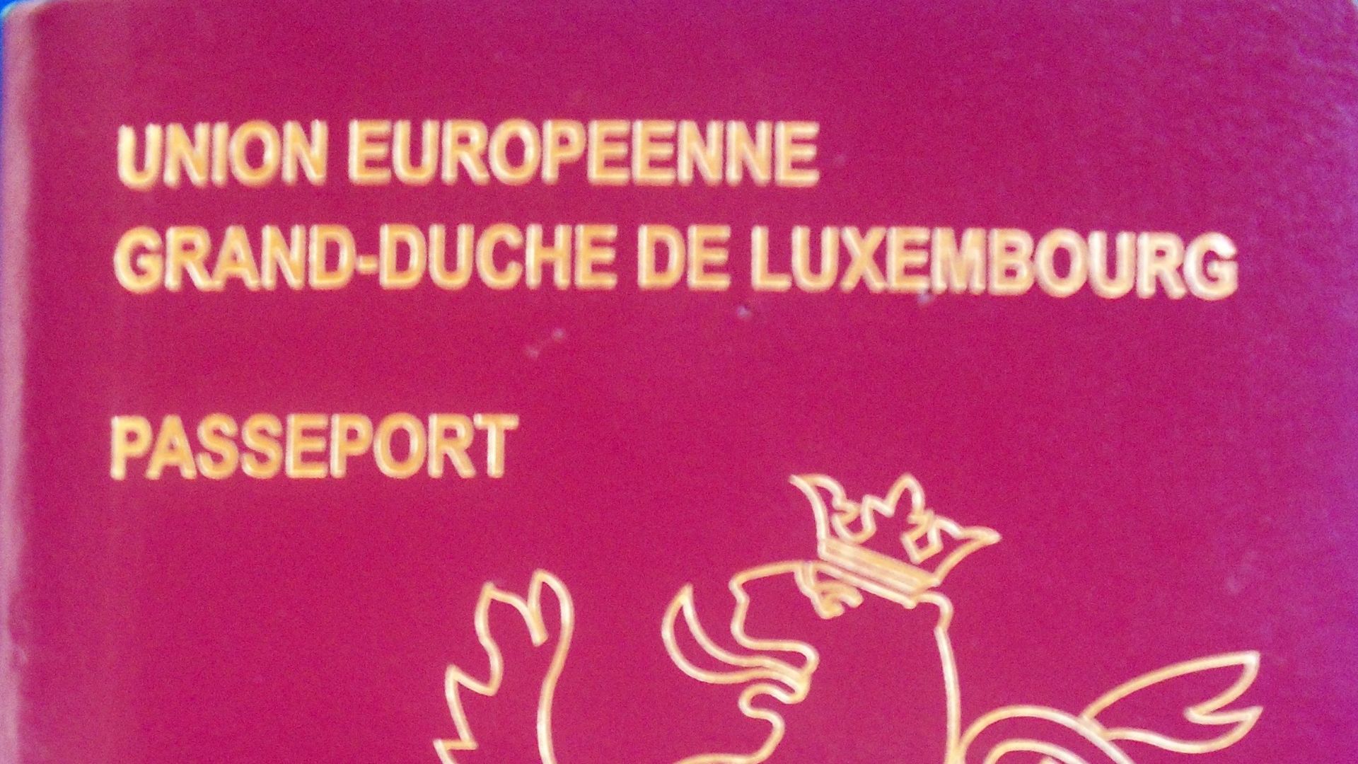 File:Luxembourg Biometric Passport.jpg