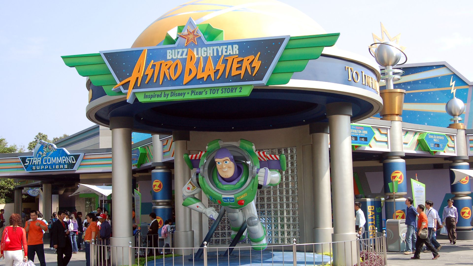 File:Buzz Lightyear Astro Blasters (2042592753).jpg