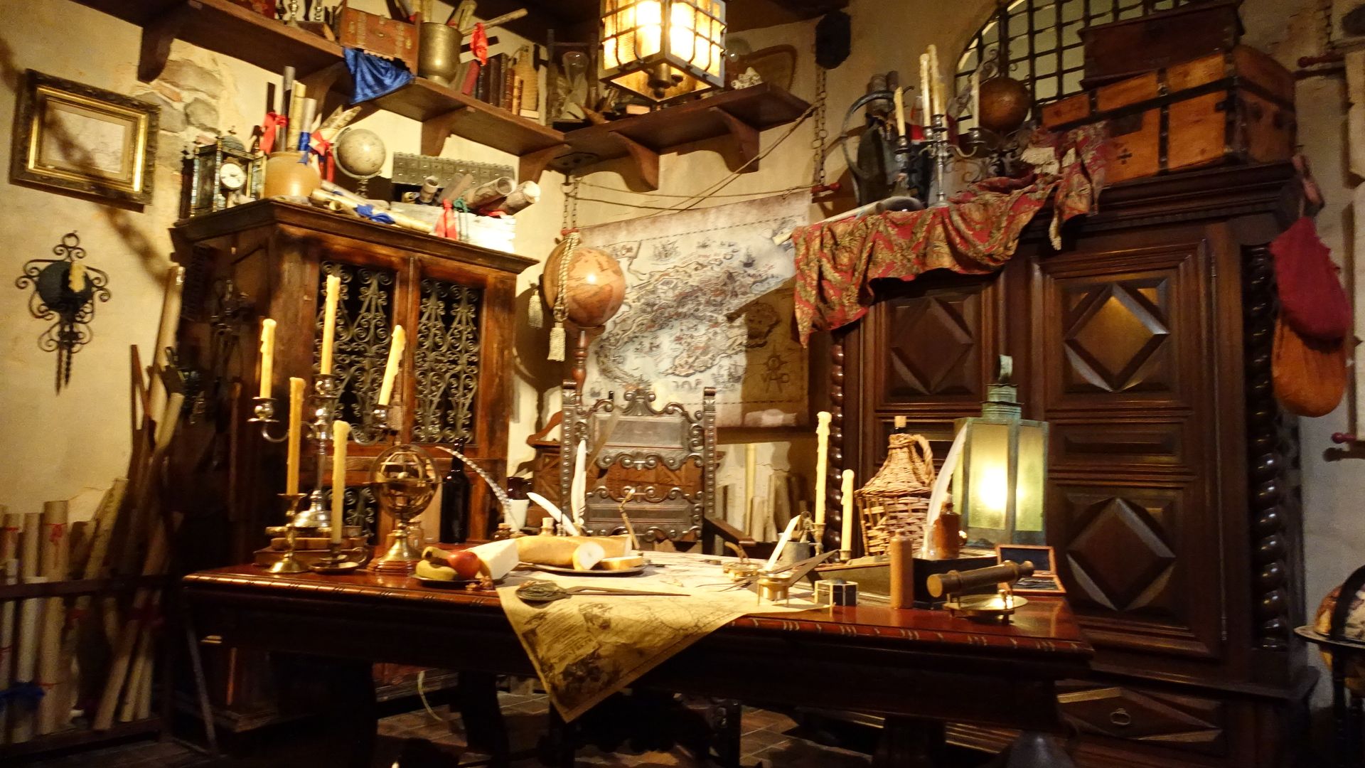 File:Pirates of the Caribbean- Battle for the Sunken Treasure (29540385511).jpg