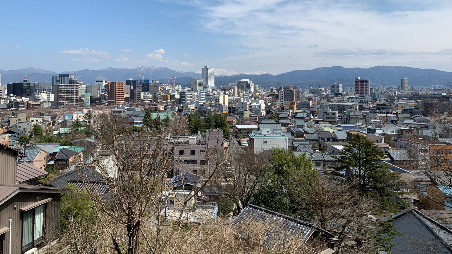 File:Skyline of Fukui City02.jpg