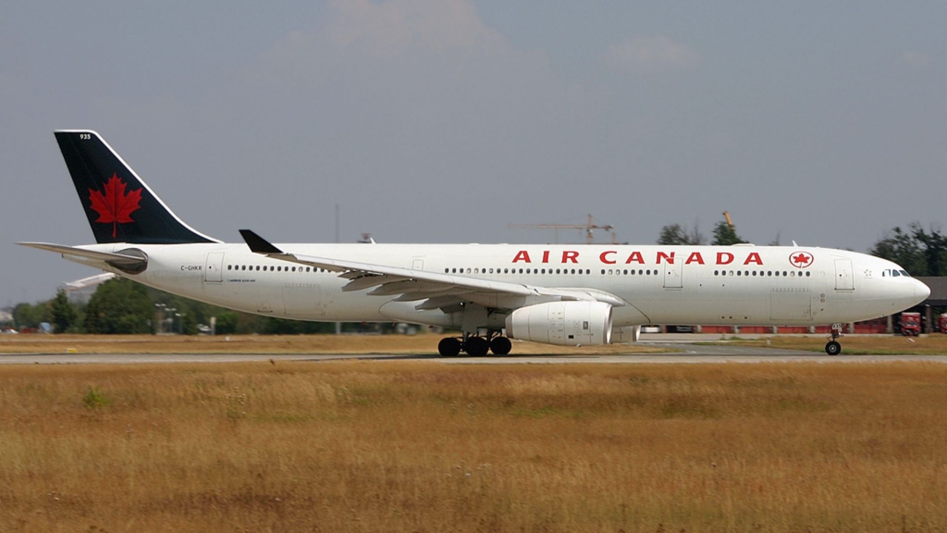 File:Airbus A330-343X, Air Canada JP6045036.jpg