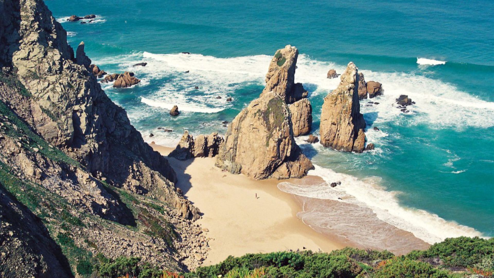 File:Praia da Ursa - Portugal (885501778).jpg