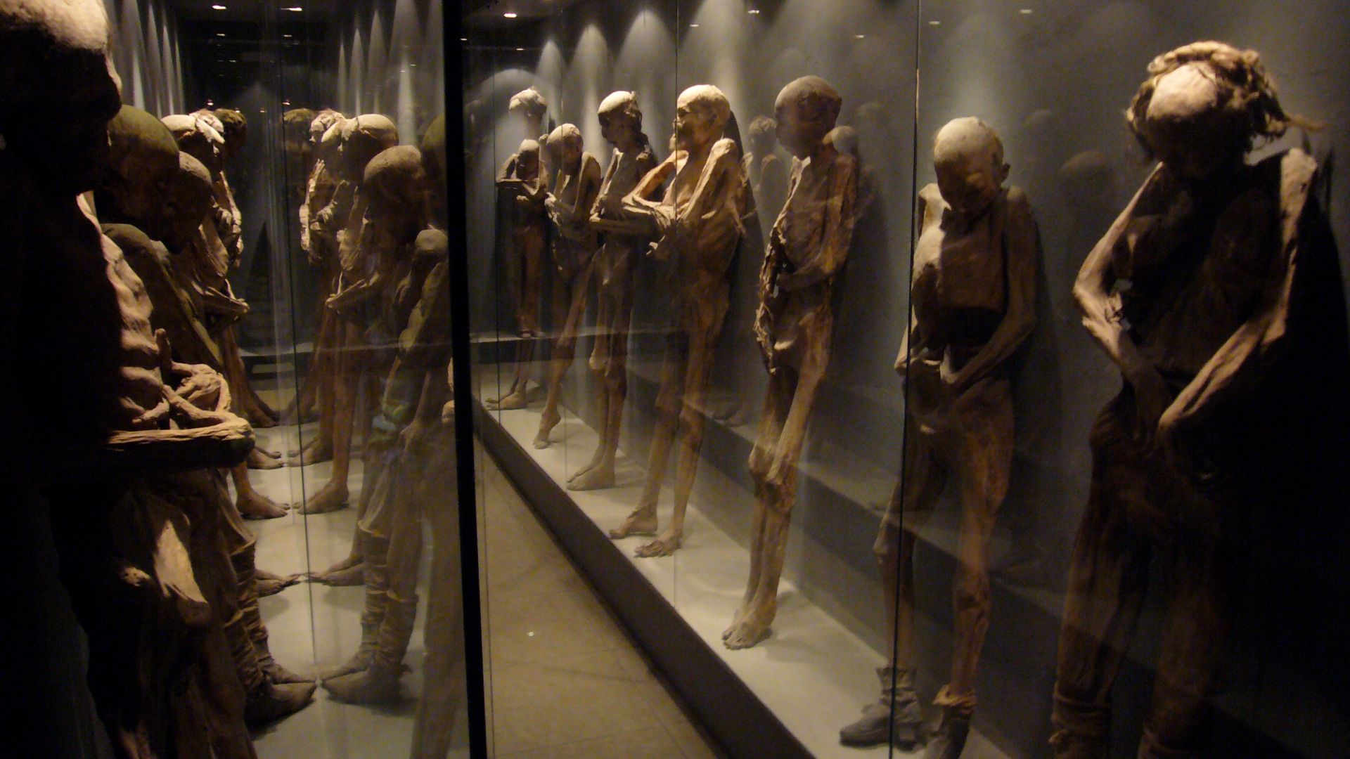 File:Mexican Mummies.jpg