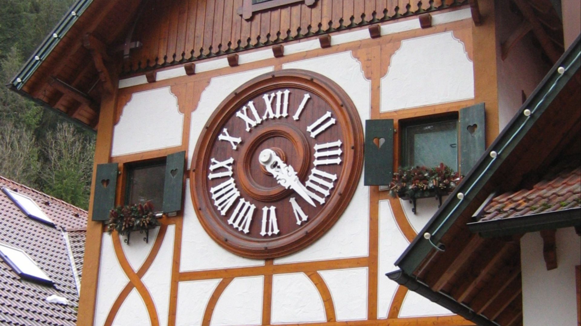 File:Reuse-koekoekklok naby Triberg.jpg