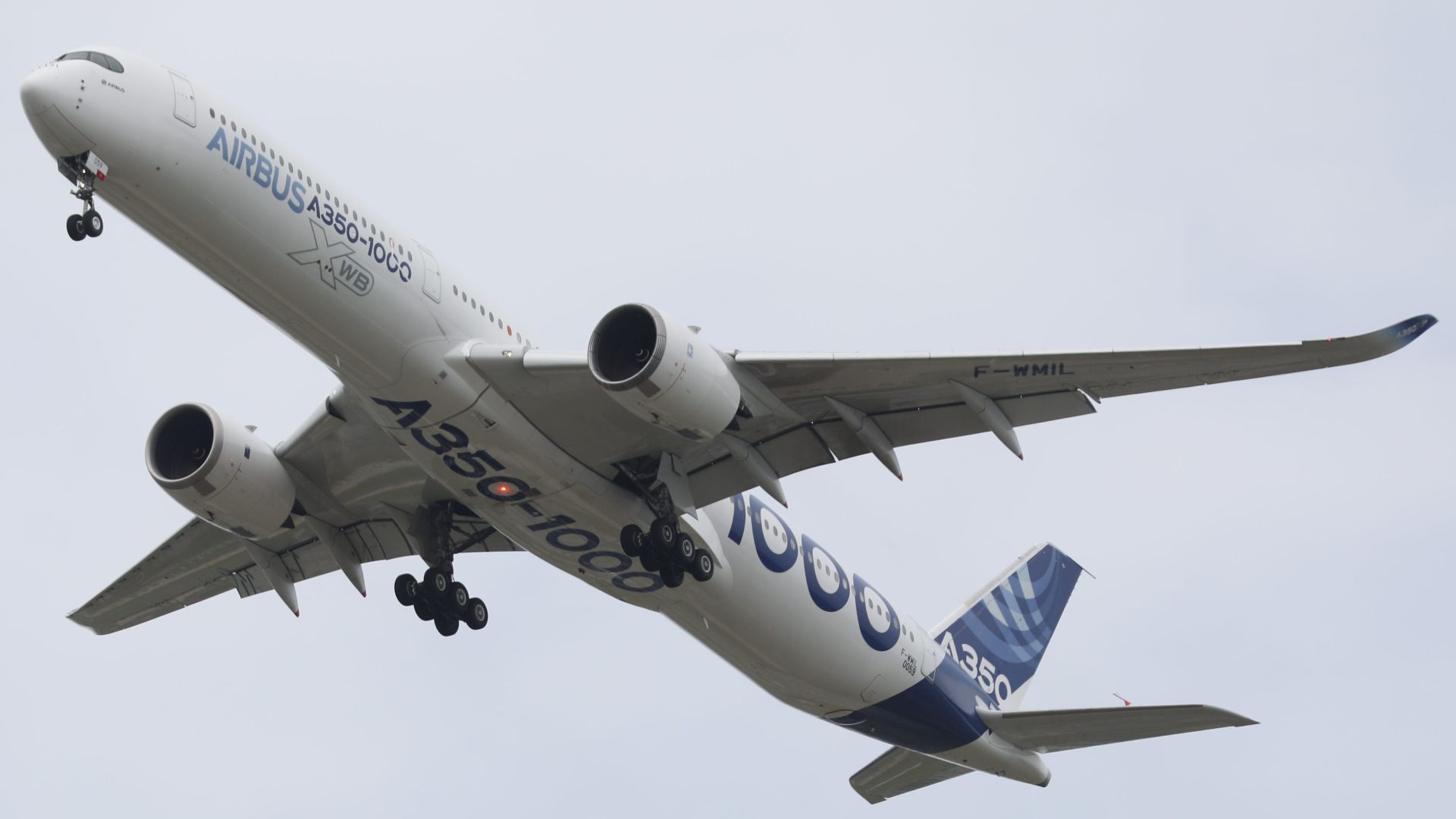 File:Airbus A350-1000 F-WMIL 13.jpg