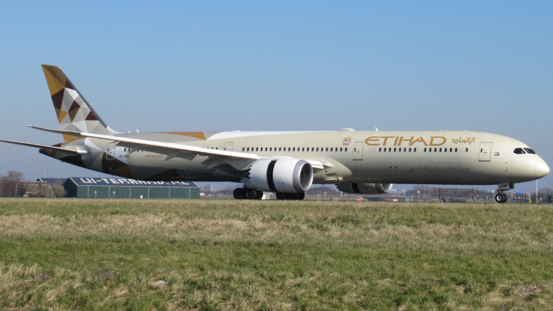 File:Etihad Airways Boeing 787-10 A6-BMB at Schiphol 03-03-2022.jpg