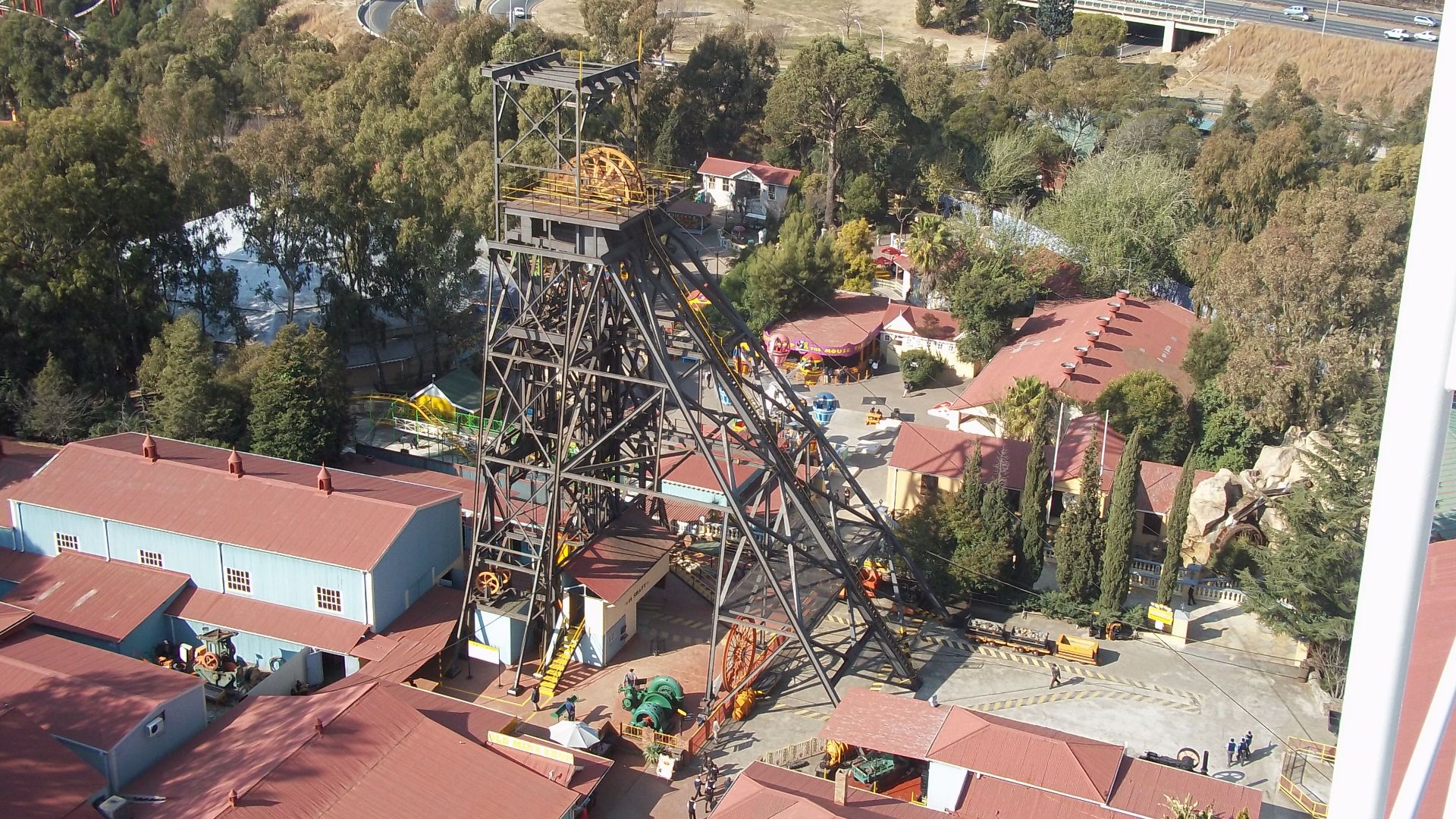 File:Gold Reef City 005.jpg