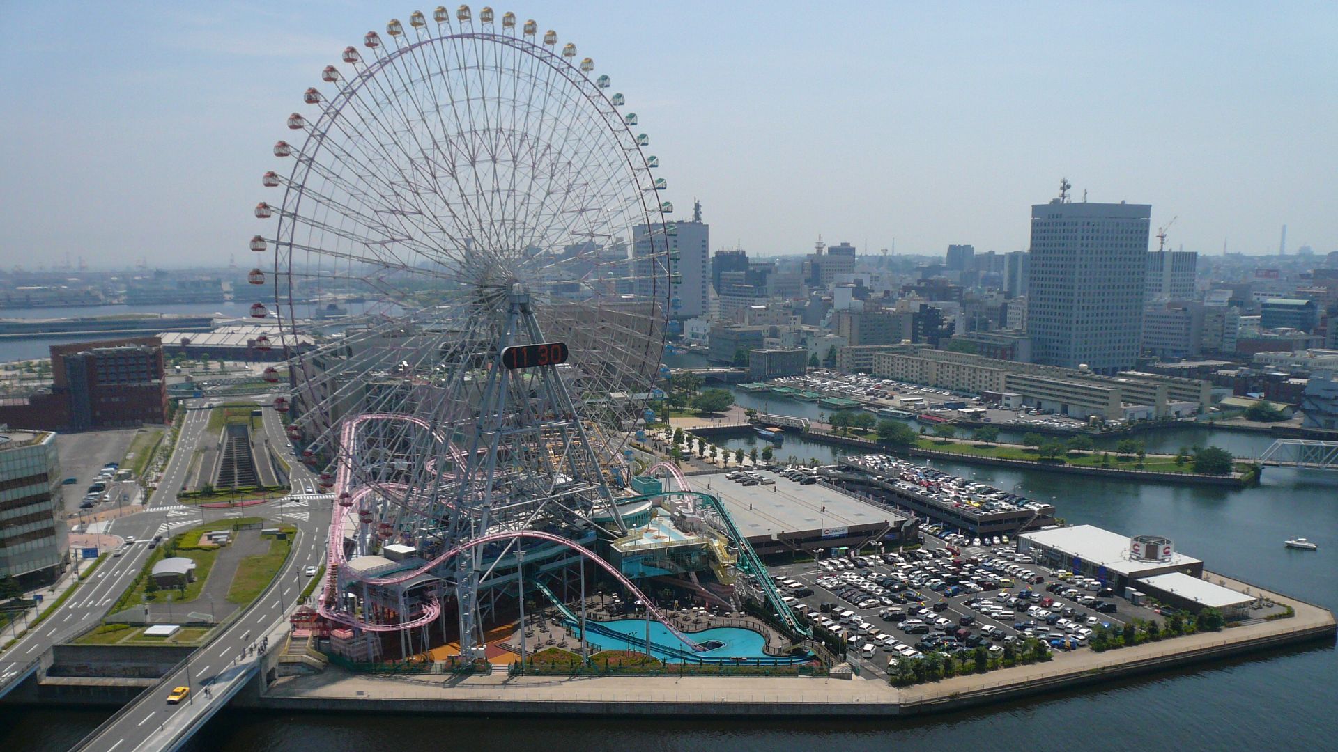 File:YOKOHAMA Cosmo World - panoramio.jpg