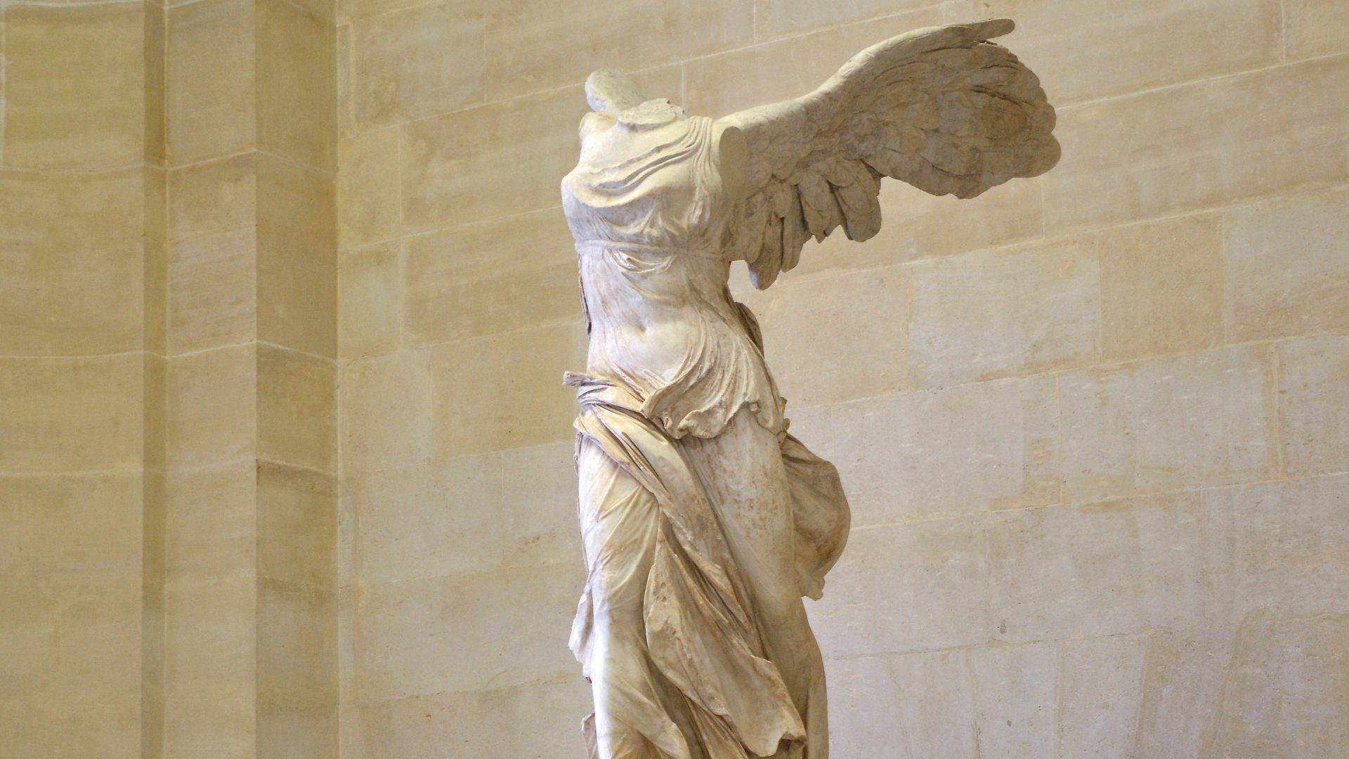 File:Victoire de Samothrace - Musee du Louvre - 20190812.jpg