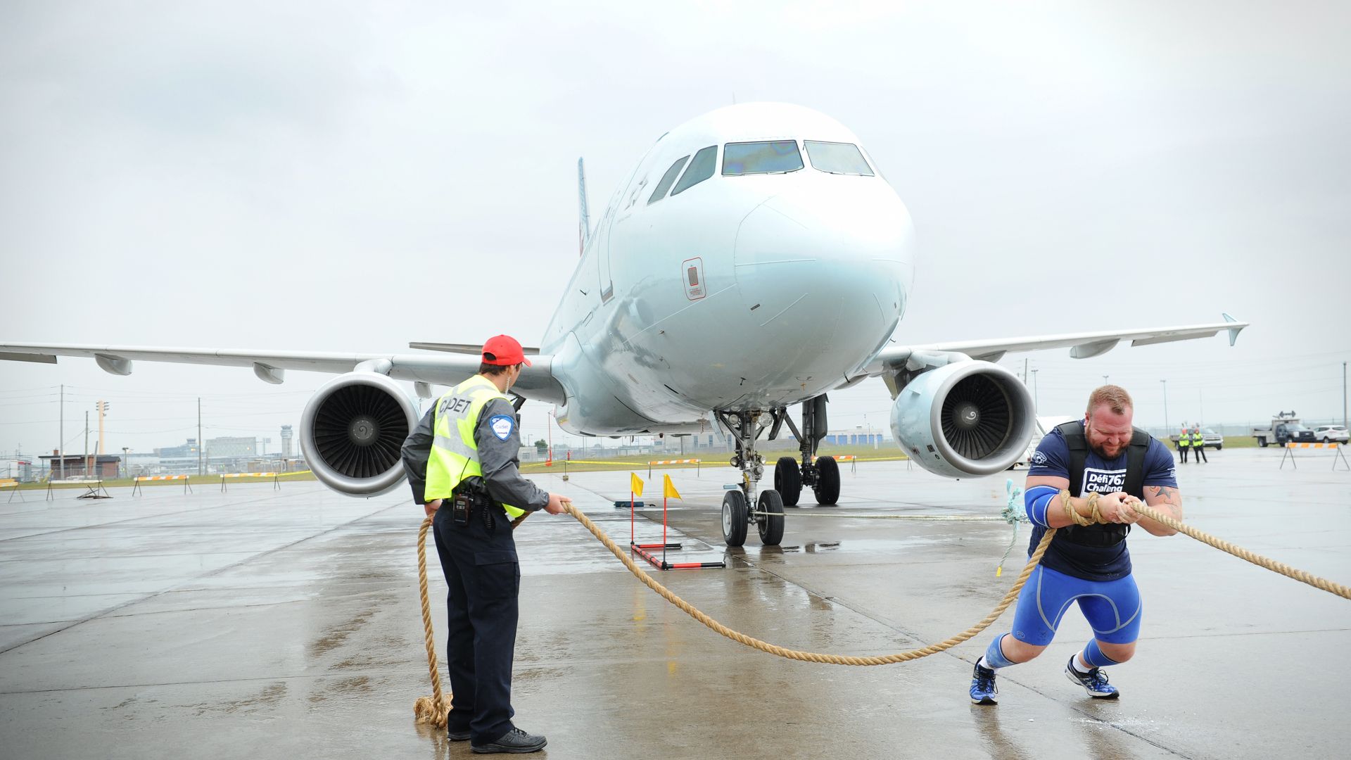 File:Maxim Lemire pulling an airplane.jpg