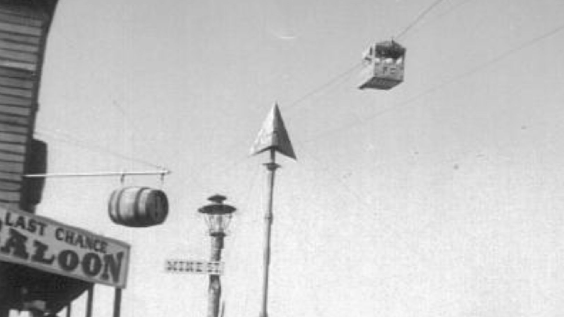 File:Last Chance Saloon at Frontier City, OK.jpg