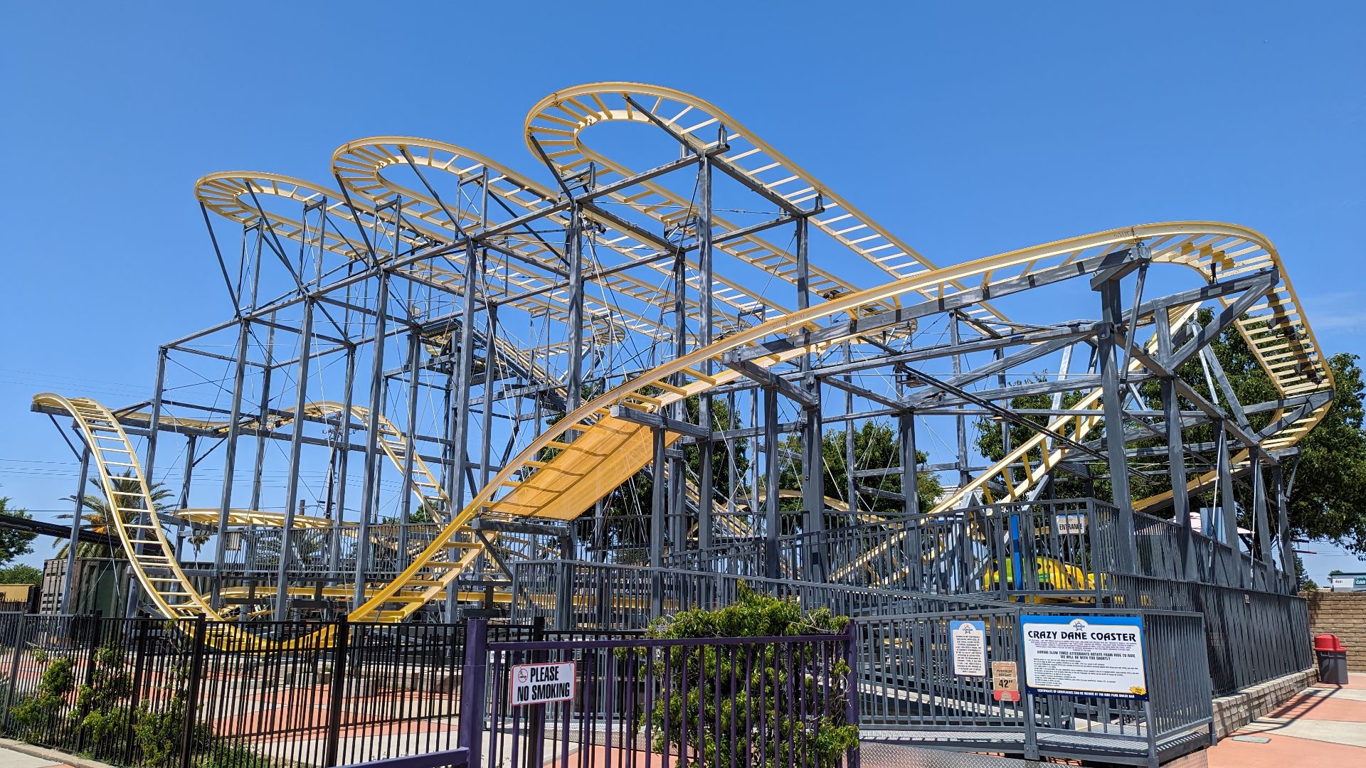 File:Scandia Family Fun Center (52936988008).jpg