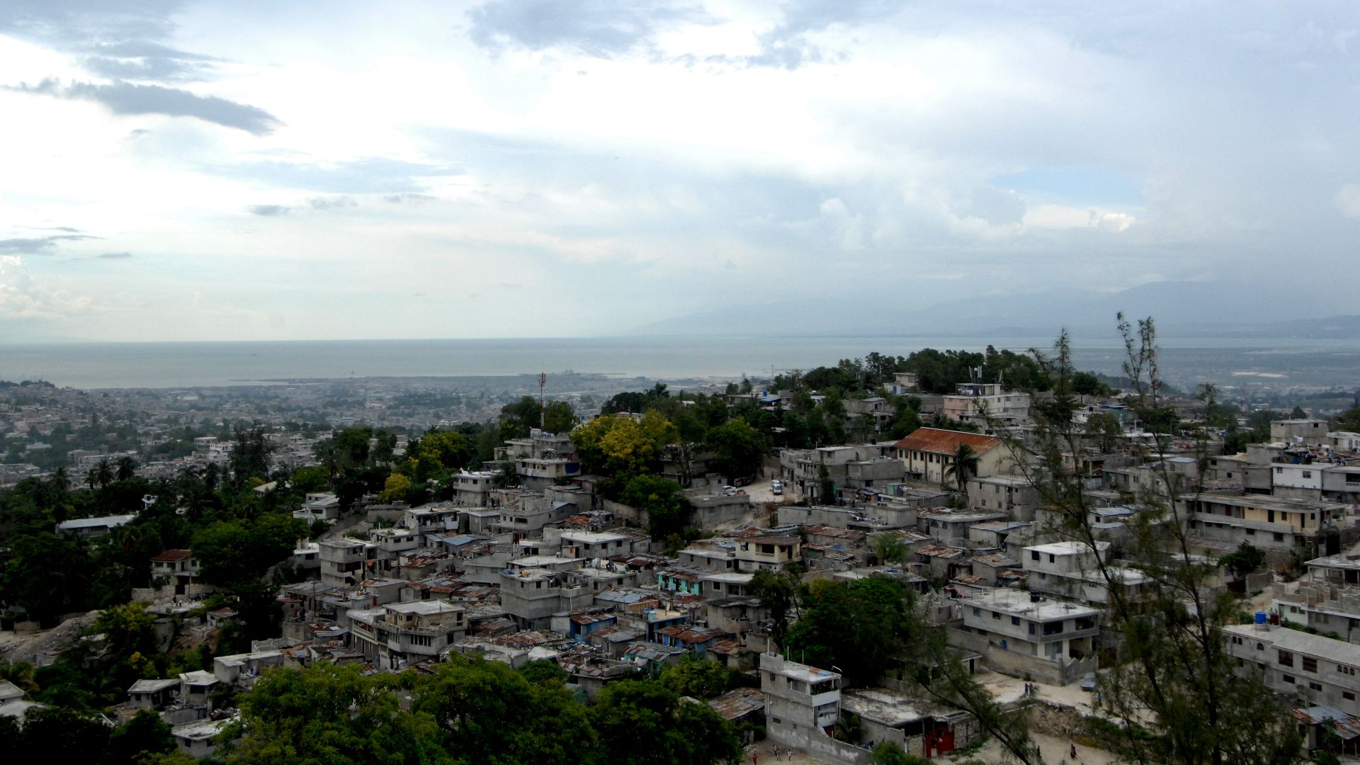 File:Port-au-Prince Haiti 2008.JPG
