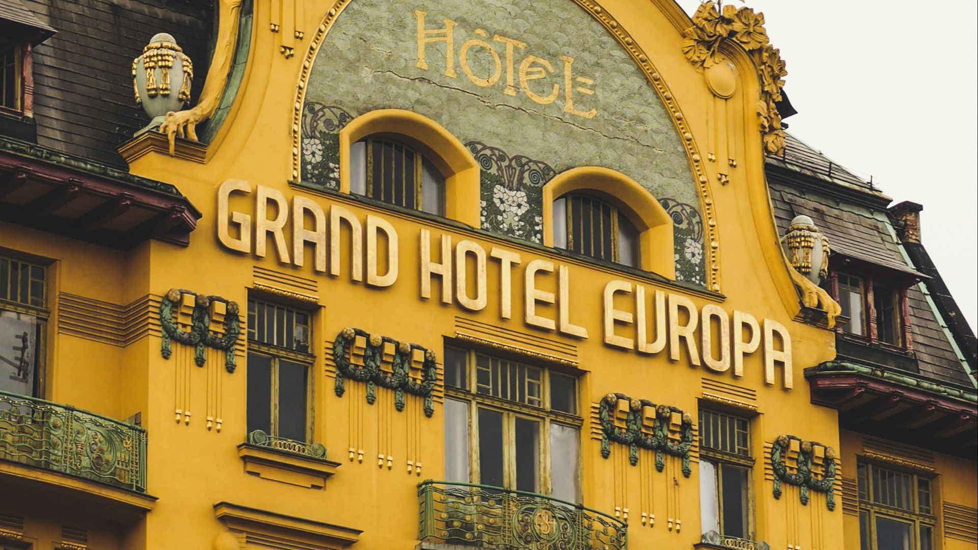 Grand Hotel Europa building