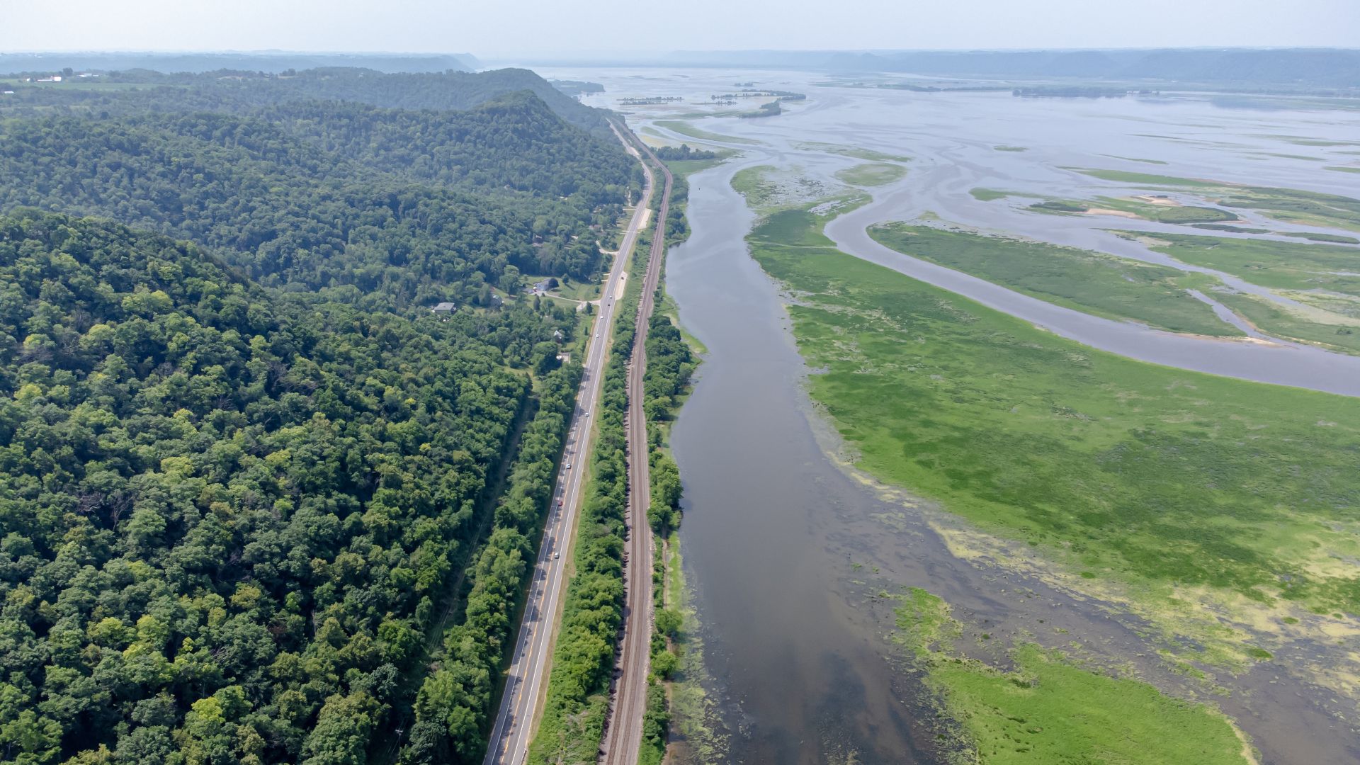 File:Great River Road.jpg