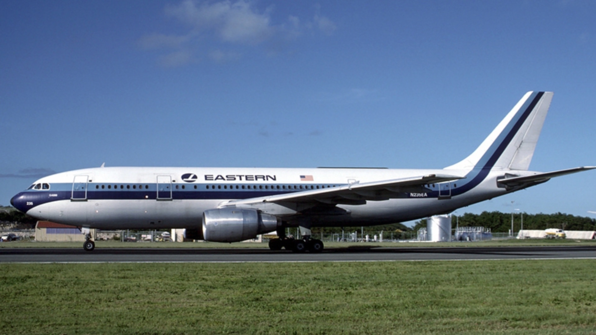 File:Eastern Air Lines Airbus A300 at St Maarten December 1986.jpg