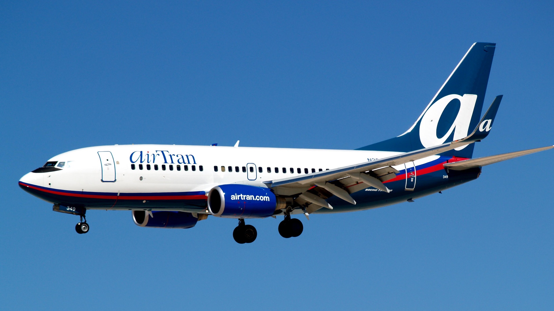 File:AirTran Airways Boeing 737-7BD N331AT.jpg