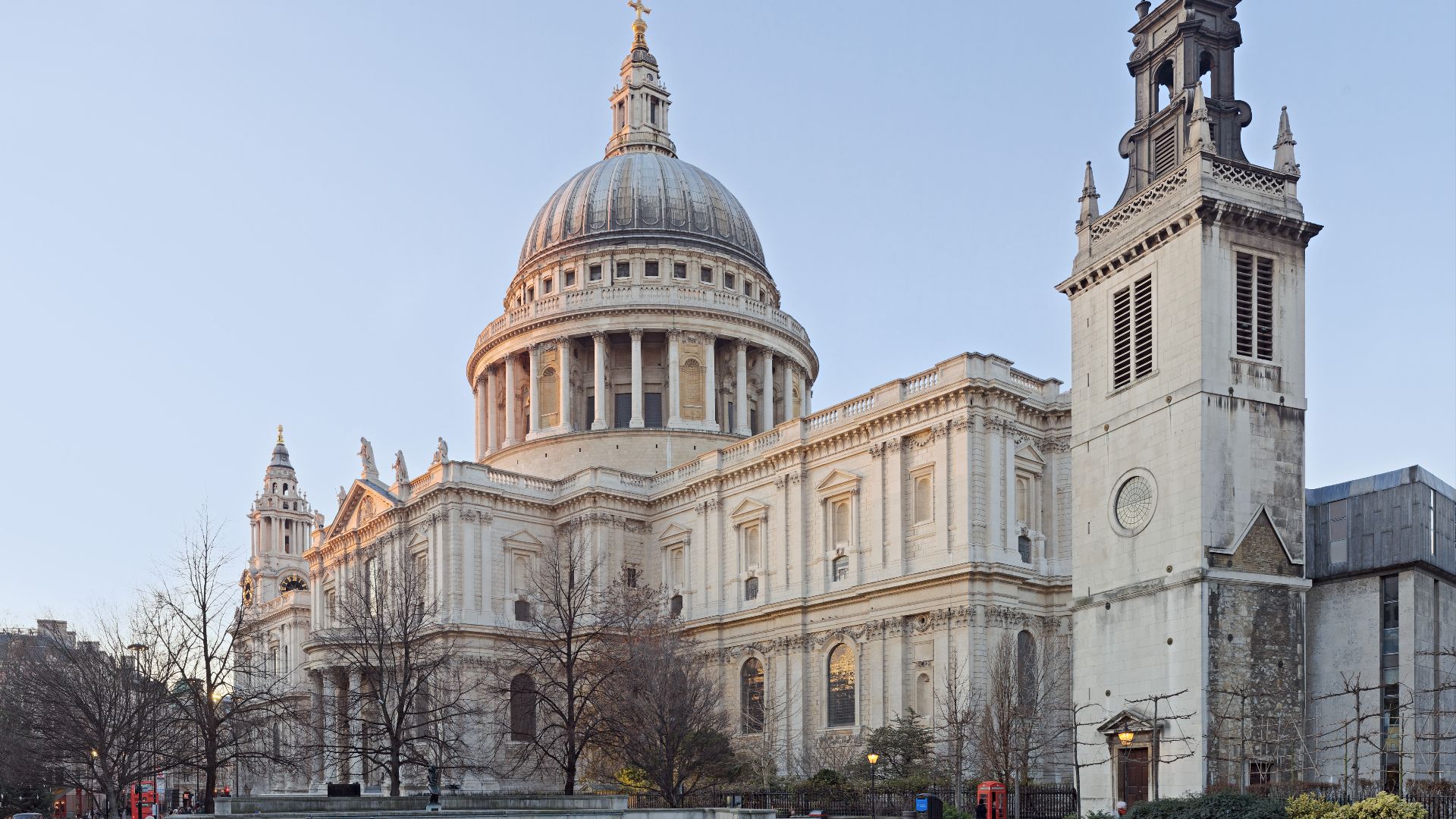 File:St Paul's Cathedral, London, England - Jan 2010.jpg