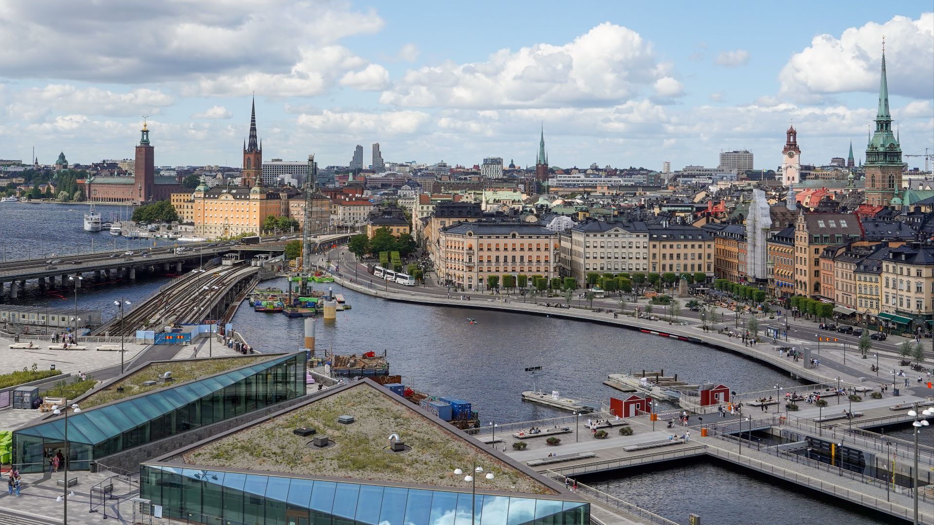 File:Slussen, Stockholm, Sweden. View from Katarinahissen. Gamla stan, Riddarholm and Stockholms stadshus in the background.jpg