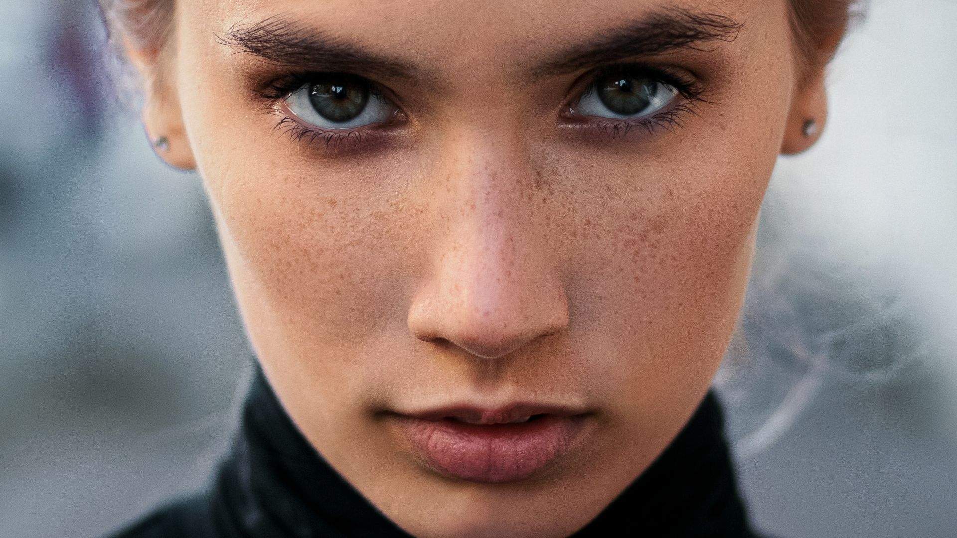 woman in black turtleneck top