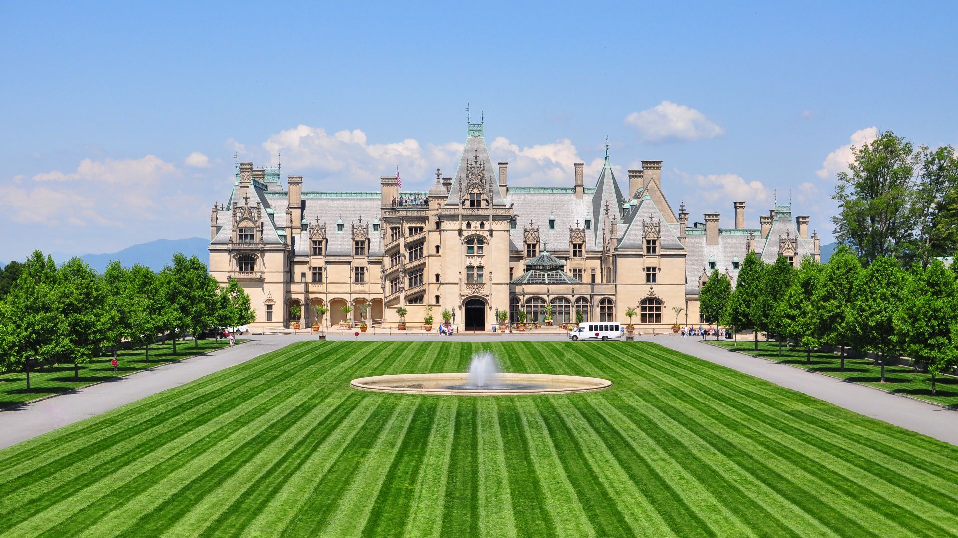 File:Biltmore Estate, 2012.jpg